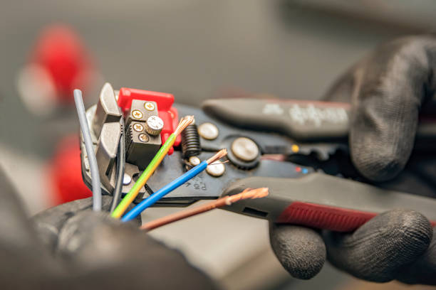 Best Licensed Electrician  in Coopertown, TN